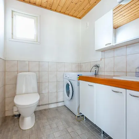 Meritaehti 34 For 10 Persons Services Near Incl Ac, Hot Tub 1 Fill Per *